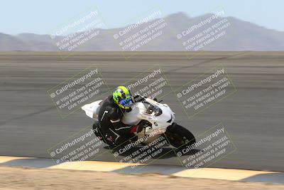 media/Apr-10-2022-SoCal Trackdays (Sun) [[f104b12566]]/Bowl (11am)/